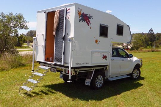 Ozcape Slide-On camper for dual cab, Shorta entry steps